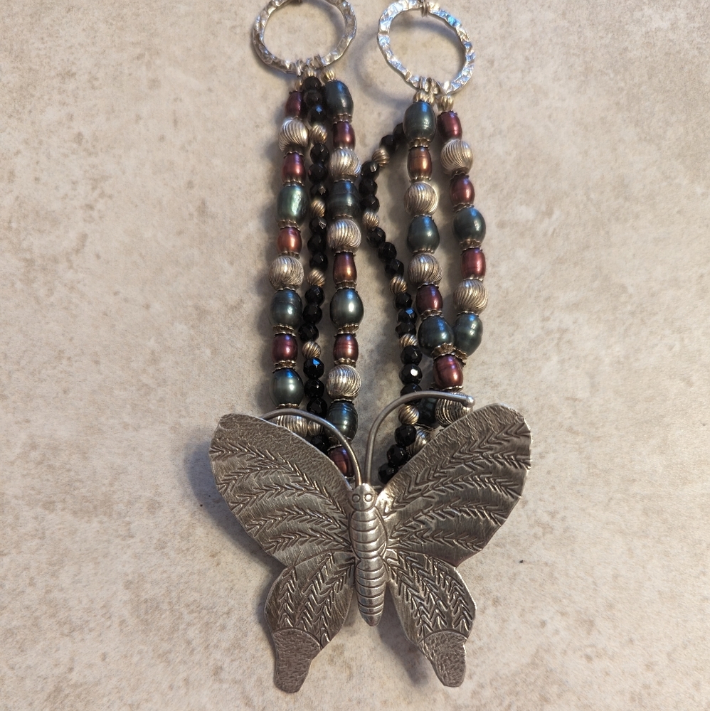 Stunning Sterling Silver, Pearl and Glass Beaded Butterfly Statement Necklace - Picture 3 of 6